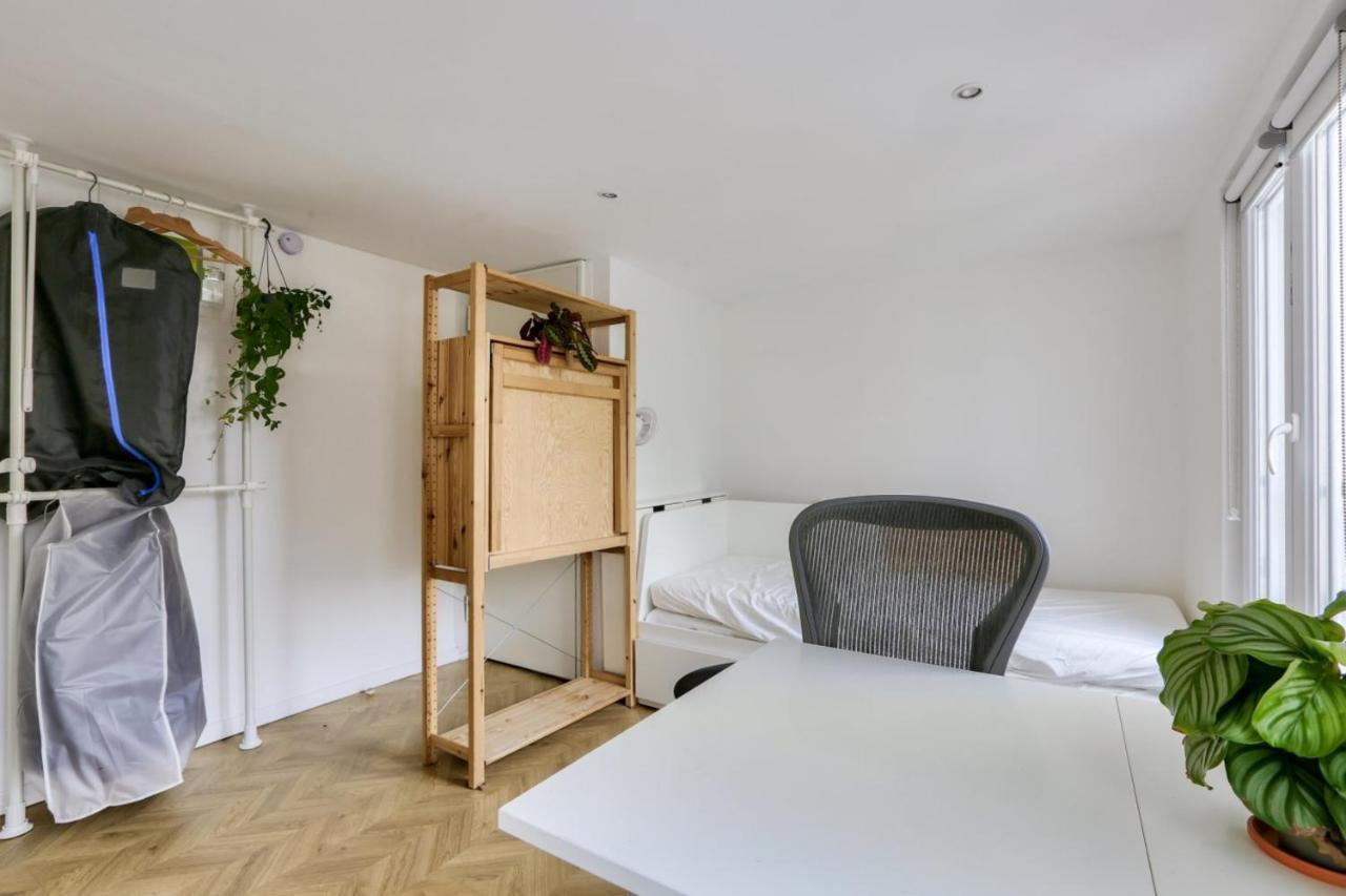 Super Studio In The 11Th District Appartement Parijs Buitenkant foto
