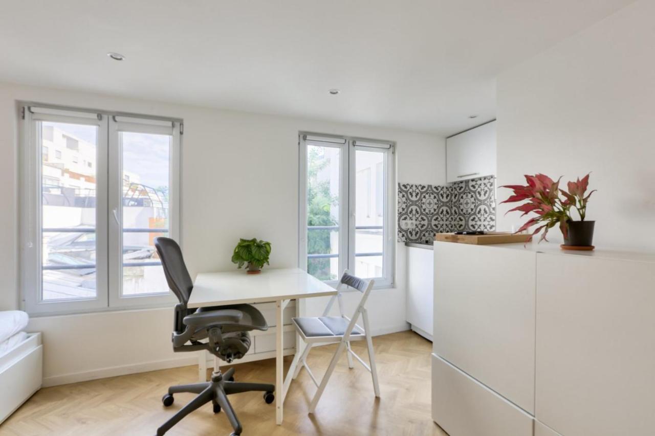 Super Studio In The 11Th District Appartement Parijs Buitenkant foto